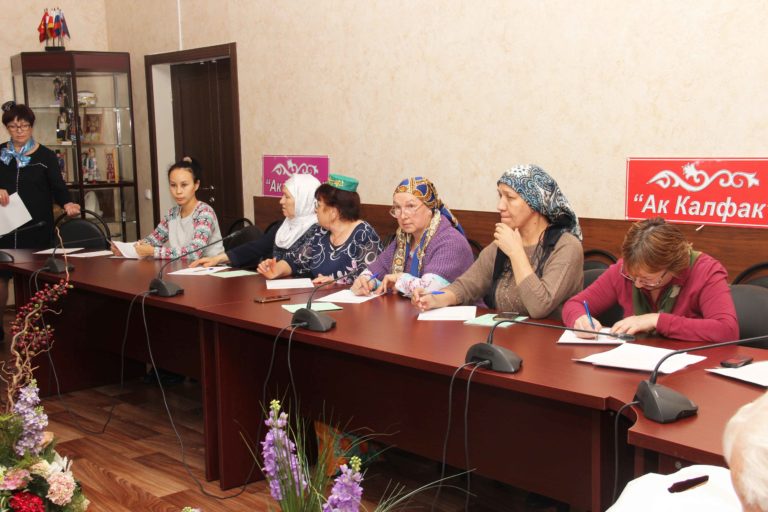 Ак калфак Самара пишет “Диктант татарча”
