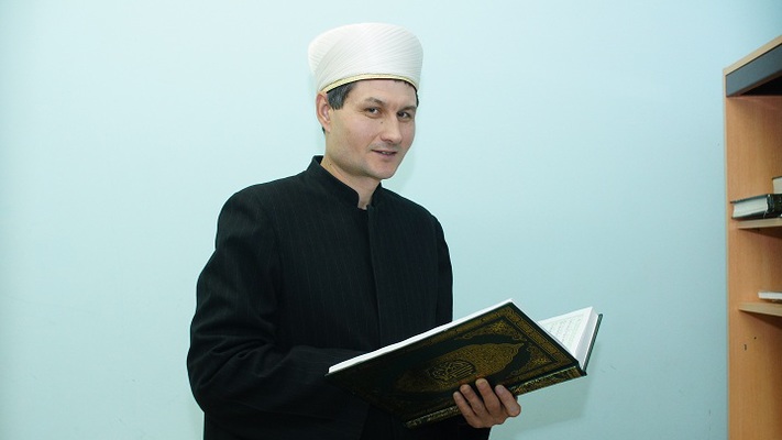 Имаму Самарской соборной мечети Иршат хазрат Сафину!