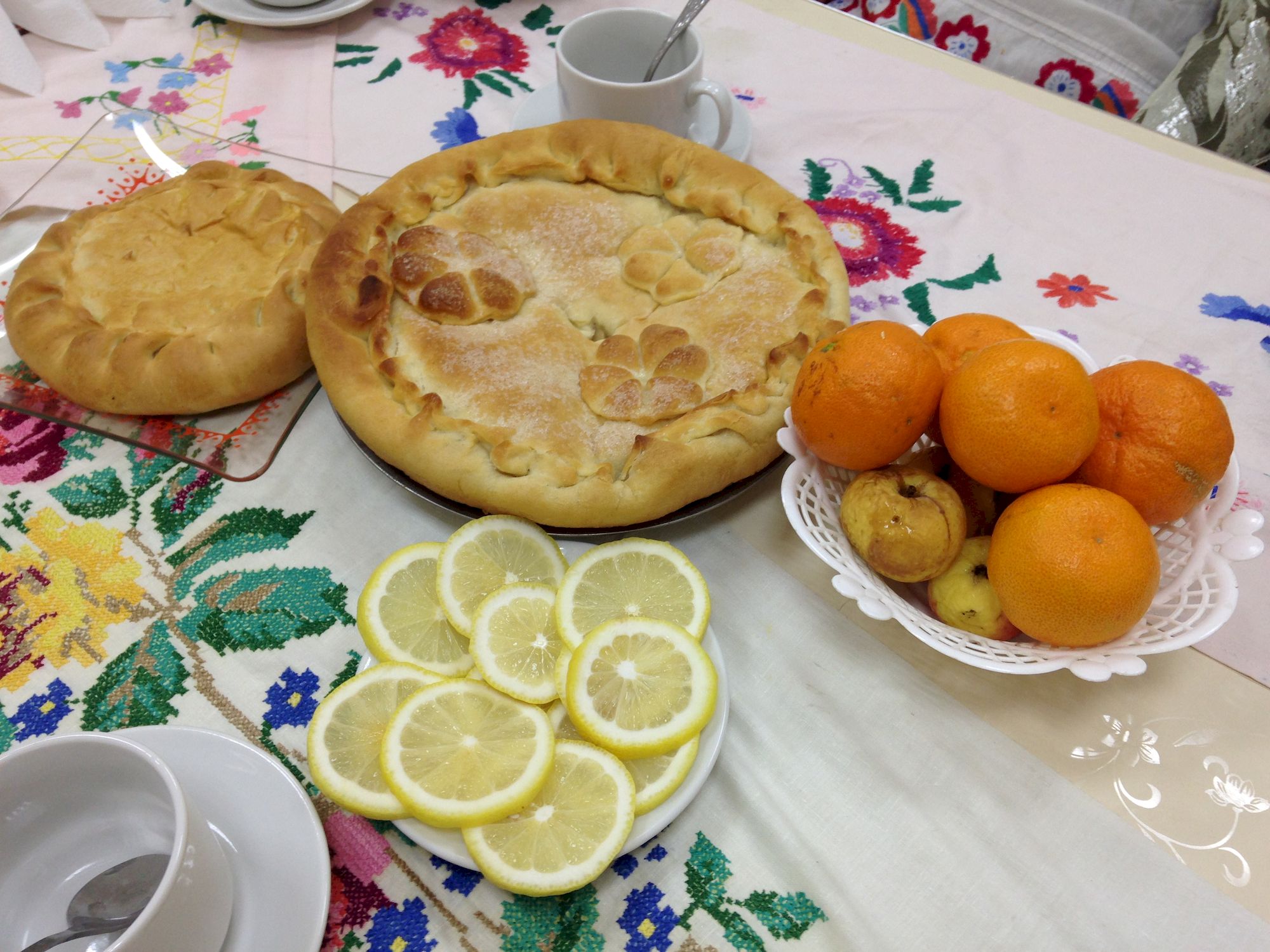 Сандугач татарская кухня. Татарский женский пирог.