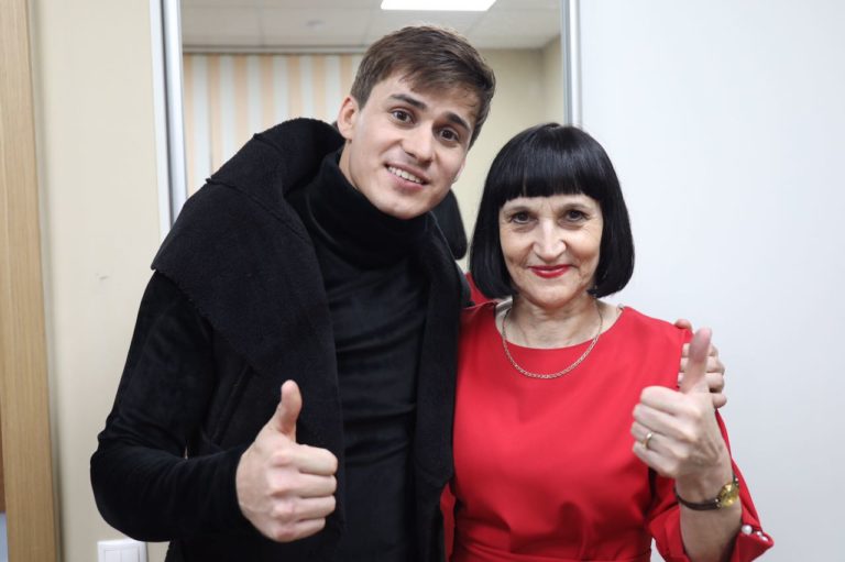 Кому из татарских звезд Флорида Аглямовна отказала в концерте в Самаре, а также звездный райдер татарских артистов и алкоголь на сцене.