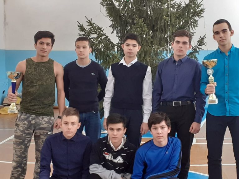 Җиңүләрдән – җиңүләргә