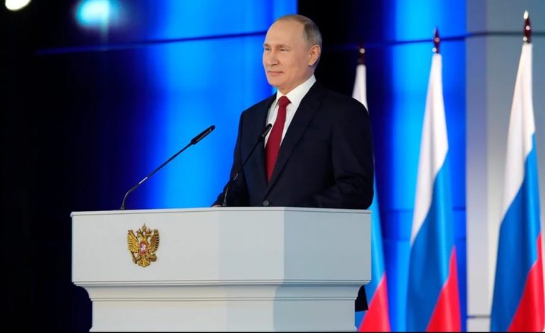 Путин предложил выдавать маткапитал после рождения первого ребенка