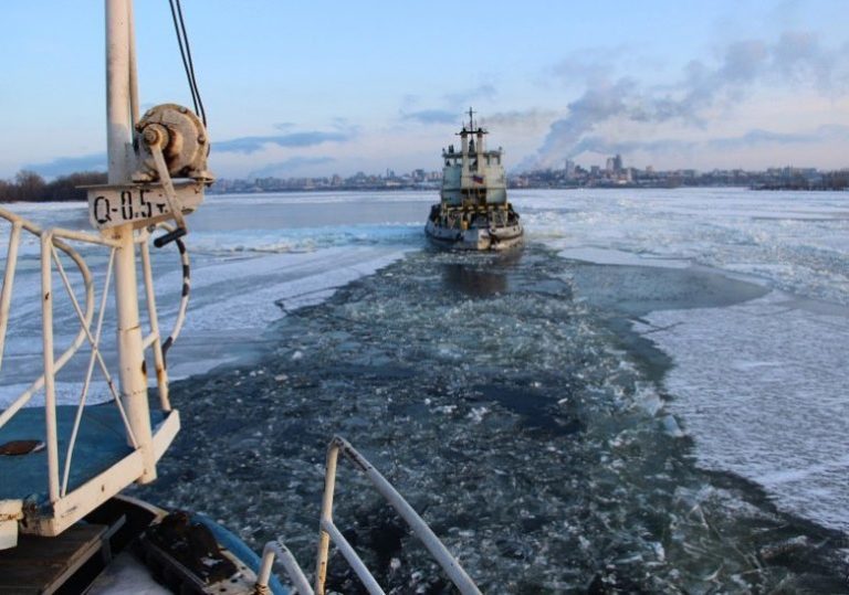 Между Самарой и Рождествено пустят ледокол
