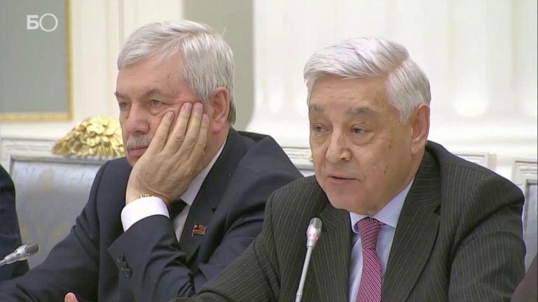 Мухаметшин пожаловался Путину на программу «Пусть говорят»