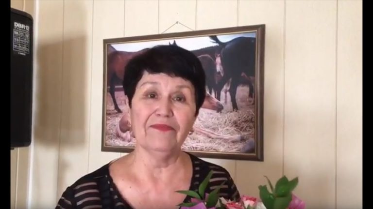 Халыкара туган тел көне уңаеннан флешмоб: Зәйтүнә Вәлишина