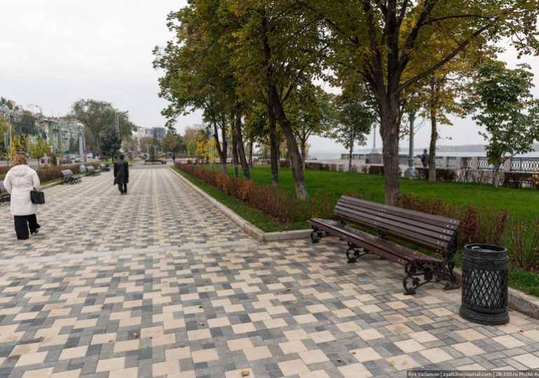 На самарской набережной поставят зарядные станции для телефонов