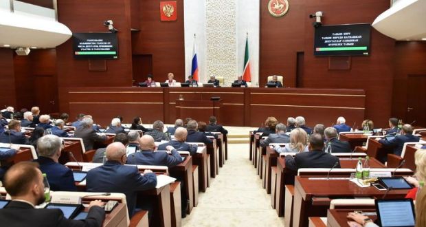 Депутаты РТ попросили Путина взять под особый контроль сохранение языков и культур