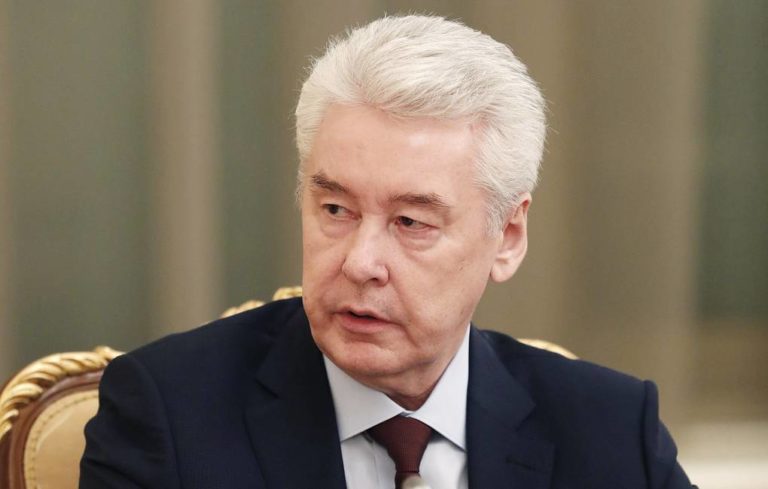 Собянин против прямых выплат гражданам: бюджеты треснут