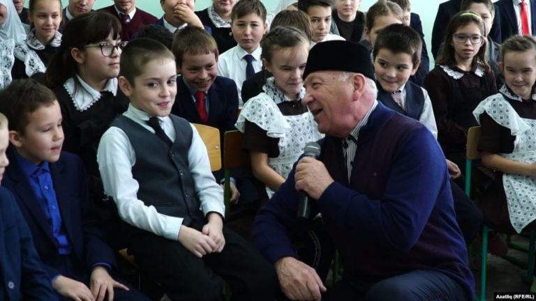 “Балалар белән күзгә-күз очрашуларны бернәрсәгә дә алыштырып булмый”