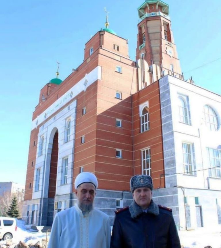 К акции #СлужимвРоссии присоединились муфтий Самарской области Талип Яруллин и полковник полиции Руслан Камалетдинов