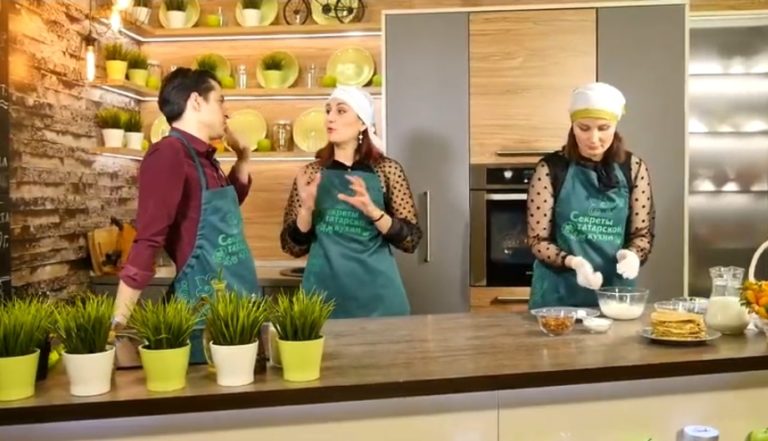 Секреты татарской кухни: готовим Кыстыбый с пшенной кашей и Творожные конфеты с миндалем