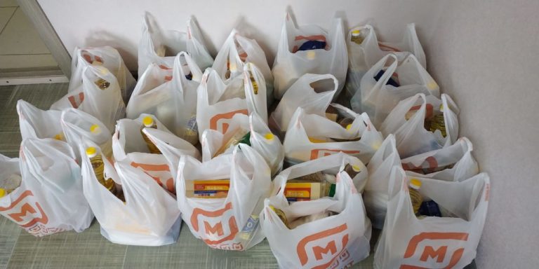 В Камышлинском районе оказали помощь продуктовыми наборами