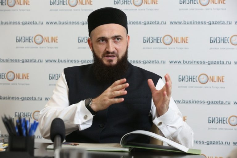 Камиль Самигуллин: «Где сегодня можно поговорить на родном языке? Это мечети»