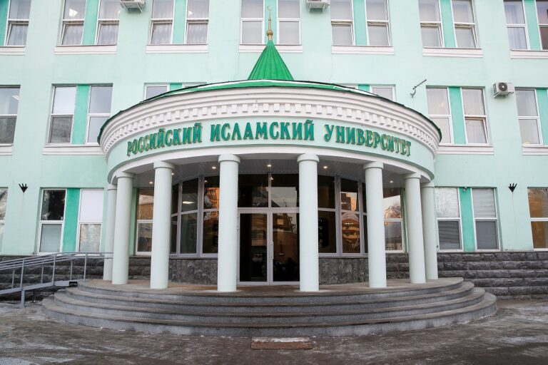 В мусульманских образовательных учреждениях началась приемная кампания. В Instagram идут специальные прямые эфиры