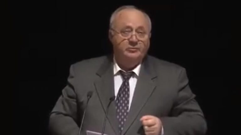 Владимир Колесников: «Тюркский народ судьбой разбит на осколки, но пора вернуться к своему потухшему очагу»