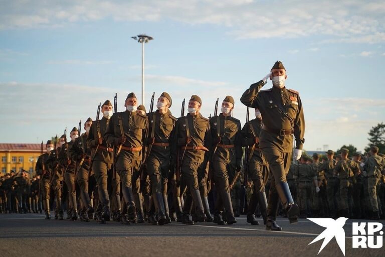 Парад Победы в Самаре 24 июня 2020 года: прямая онлайн-трансляция, фото, видео
