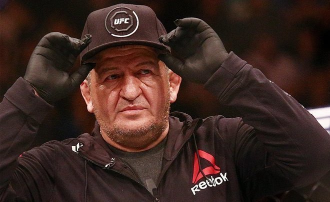 Рамзан Кадыров посетил похороны Абдулманапа Нурмагомедова — видео