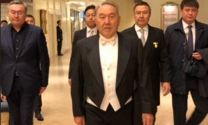 Нурсултан Назарбаев покинул Казахстан и находится в ОАЭ. Там он будет проходить «посткоронавирусную терапию»