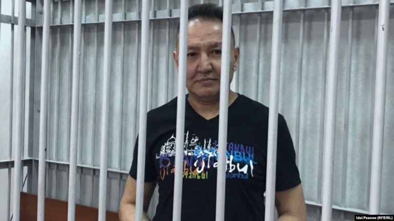 “Остается лишь надежда — затоптанная, исковерканная…”