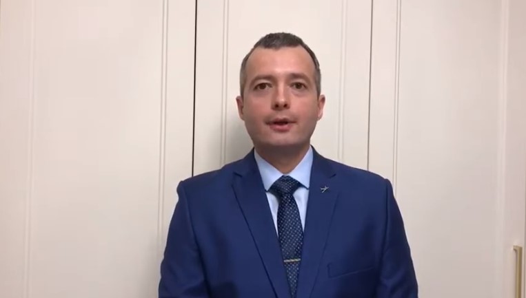 ВИДЕО: Герой России Дамир Юсупов выражает благодарность Президенту РТ Р.Н. Минниханову и Всемирному конгрессу татар