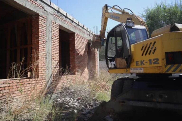 Разогнали традиционных мусульман. Разрушенная мечеть Невинномысска была духовным центром суфийской общины