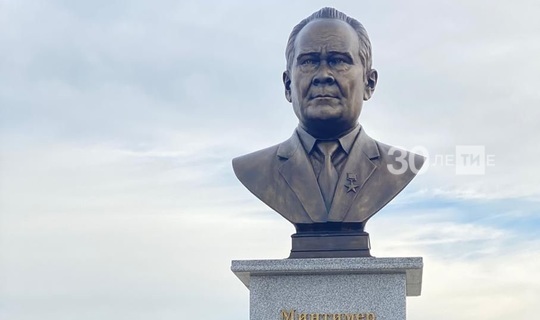 Минниханов: Жизненный путь Шаймиева – ориентир для подрастающего поколения