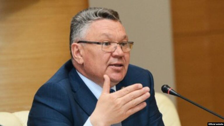 “Все получают возможность изучать татарский язык”. Что обещал и не сделал Рафис Бурганов