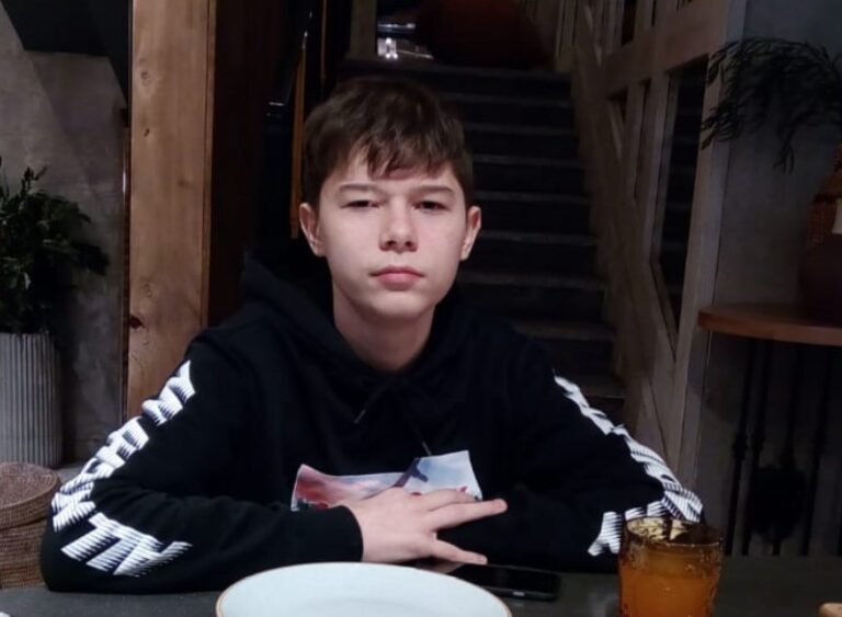 Нуруллину Марату в день 18-летия