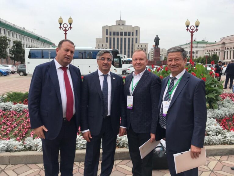Ышанычлы адымнар белән