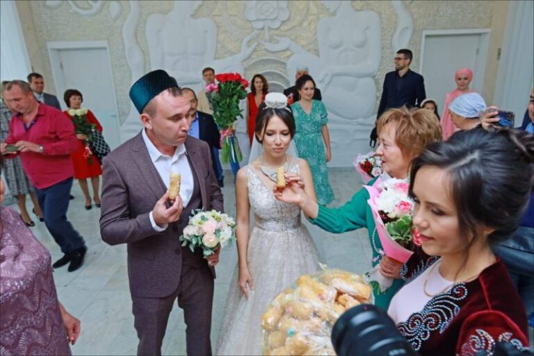Таросики – мәхәббәт һәм шатлык билгесе