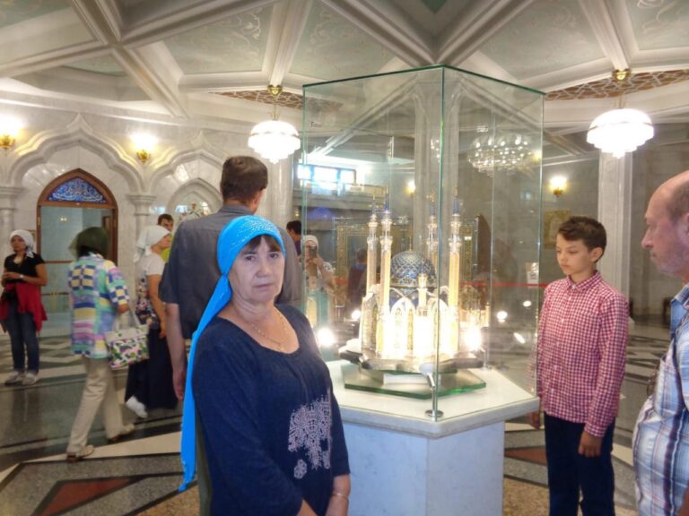 Похвистнево районының Яңа Мансур авылында туып-үскән, хәзерге вакытта Самара шәһәрендә яшәүче Сәгьдия Нәгыймулла кызы Зыятдиновага  – 70 яшь!