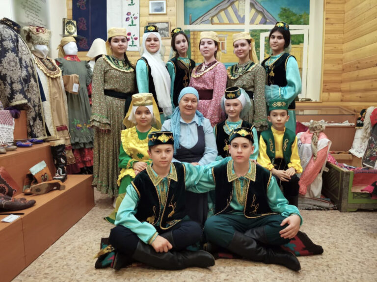 Хөрмәтле Асия Госмановнаның туган көне