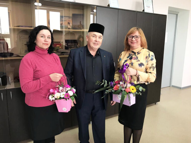 С праздником весны