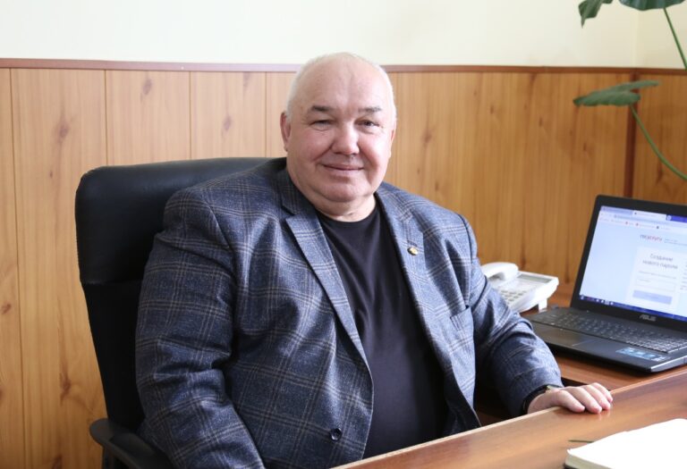 Җитәкче булу җиңел түгел