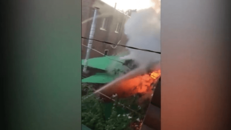 Под Самарой сотрудники полиции спасли несколько семей от пожара