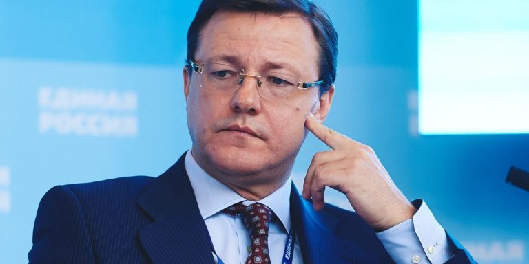 Губернатор Дмитрий Азаров ужесточил COVID-режим в Самарской области