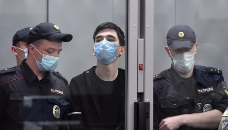 Депутат Госдумы осудил тех, кто собирает деньги для казанского стрелка