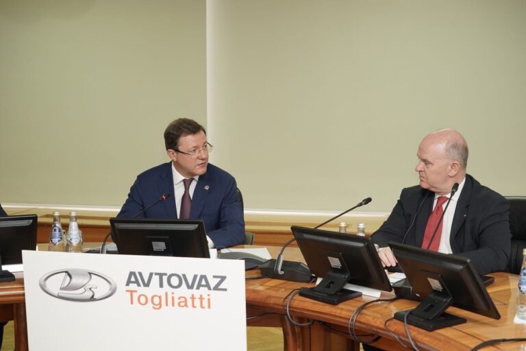 Губернатор Дмитрий Азаров встретился с президентом «АВТОВАЗА»