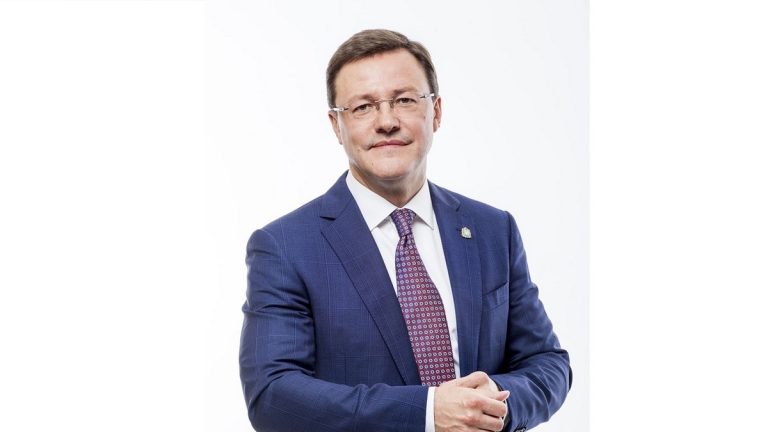 Губернатор Самарской области Дмитрий Игоревич Азаров сегодня отмечает свой день рождения