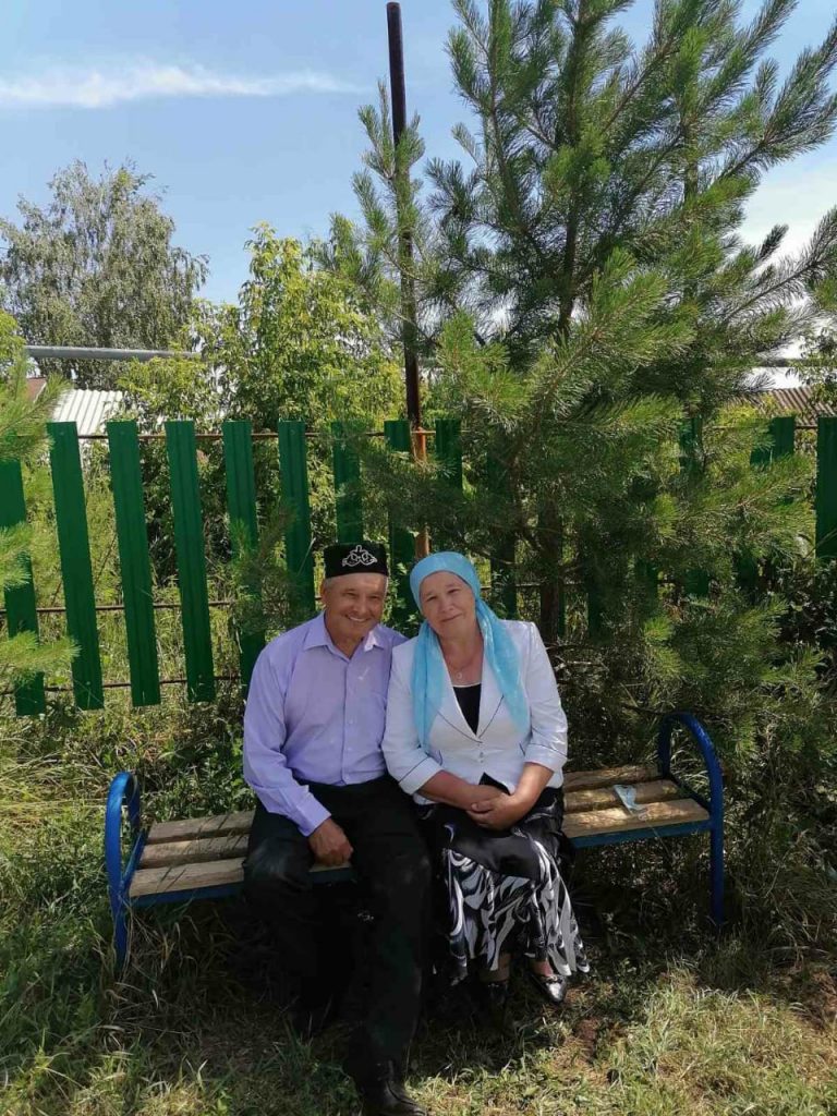 Похвистнево районы, Яңа Мансур авылы Рәшит Фәрдегалим улы һәм Халидә Миргабиҗан кызы ИЛЬЯСОВЛАРның бергә гомер итүләренә – 50 ел!