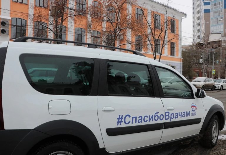 В Самарской области мобилизуют волонтерские центры для помощи врачам и пожилым людям