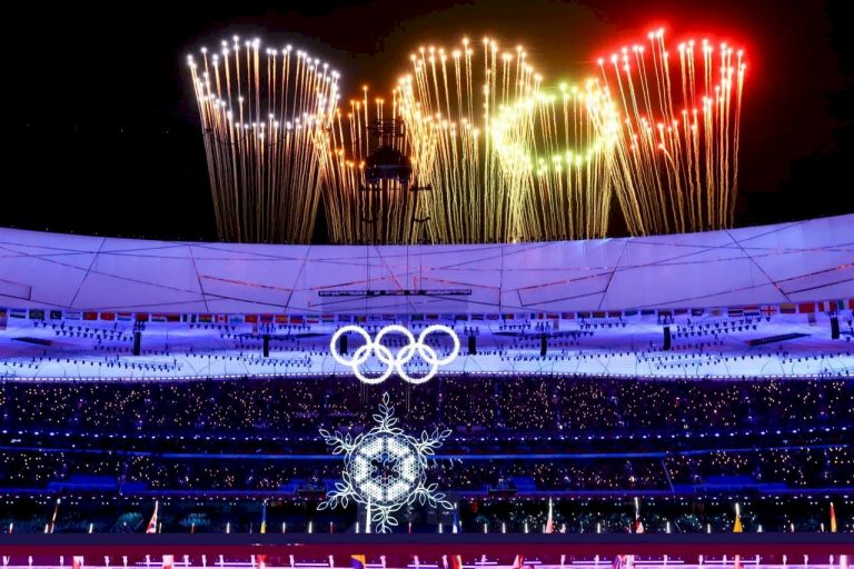 В Пекине завершилась Олимпиада-2022: главное о церемонии закрытия Игр