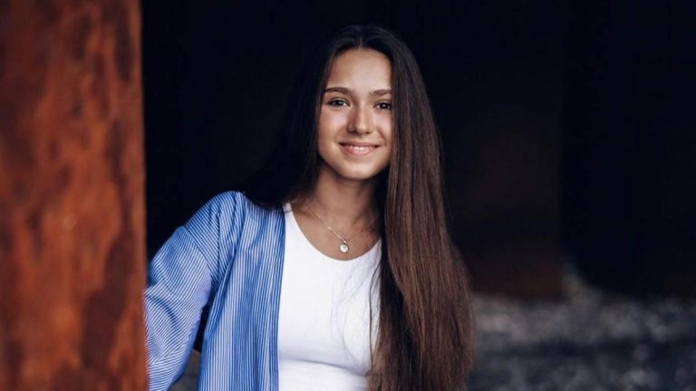 Камилла Валиева снялась в клипе популярного певца Дмитриенко