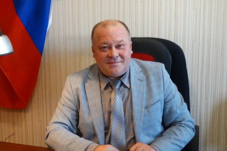 Иҗтимагый оешма бурычларын кем түләр?