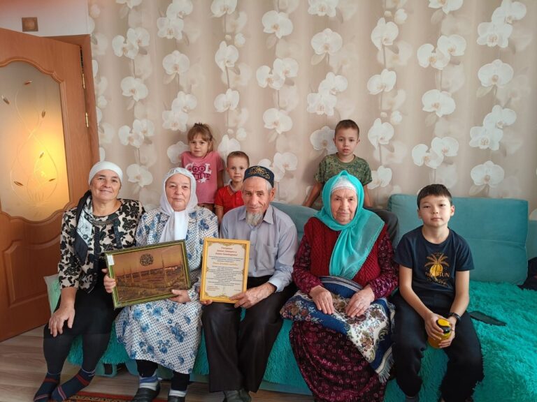 «Күңелемә ятышлы эшем һәм гаиләм бар»