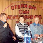 S-zhenoj-i-uchitelnicej-E.-Omshinoj-v-RDK-s.-Shentala.-2001-g.