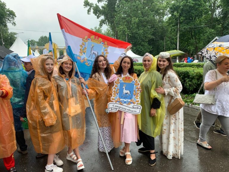 В Нижнем Новгороде впервые прошел национальный татарский праздник I  Волжский Cабантуй ( I Идел буе Сабан Туе)
