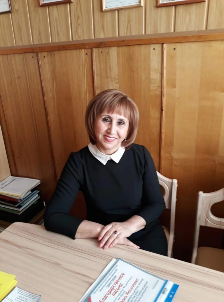 С днём рождения поздравляем руководителя комитета культуры, спорта, туризма и молодежной политики м.р.Камышлинский Тухбатшину Резеду Мугтабаровну!