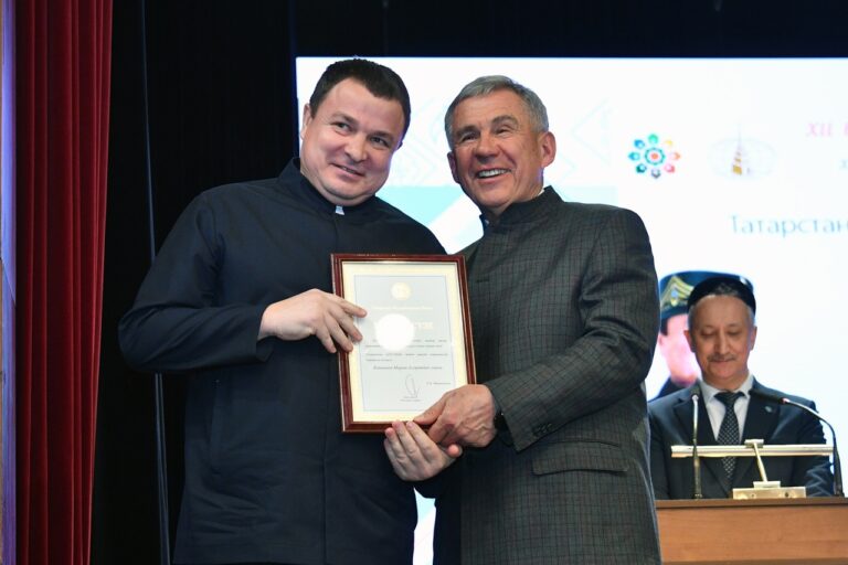Вице-президент СРТОО “Дуслык” Канюкаев Марат Бадретдинович награждён Раисом республики Татарстан государственной наградой