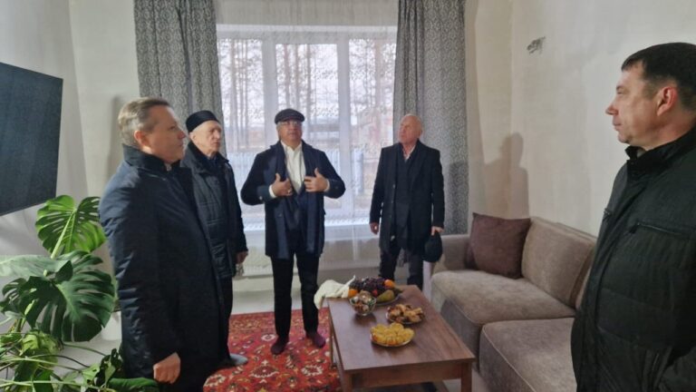 ВАСИЛЬ ШАЙХРАЗИЕВ ОСМОТРЕЛ ДОМА В СЕЛЕ ЮЛДУС